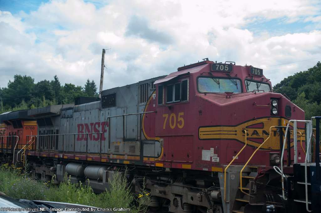 BNSF 705